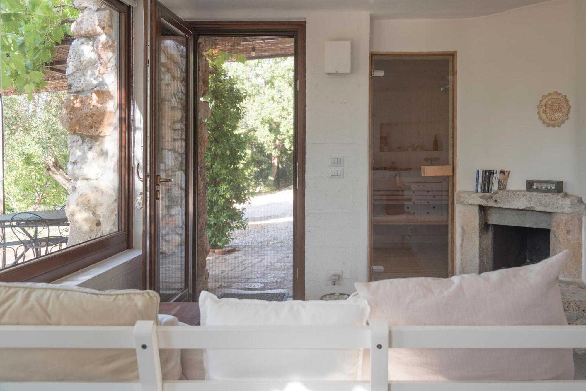 Hostal Dimora Casanoja Noci Habitación foto